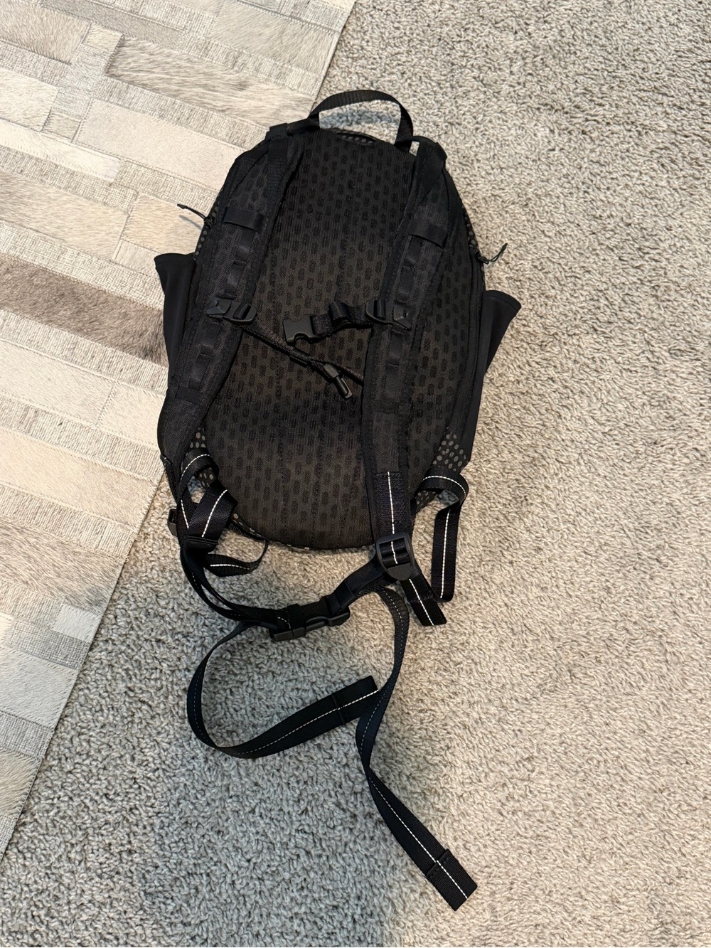 Lululemon SW20 reflective backpack - Picture 4 of 7
